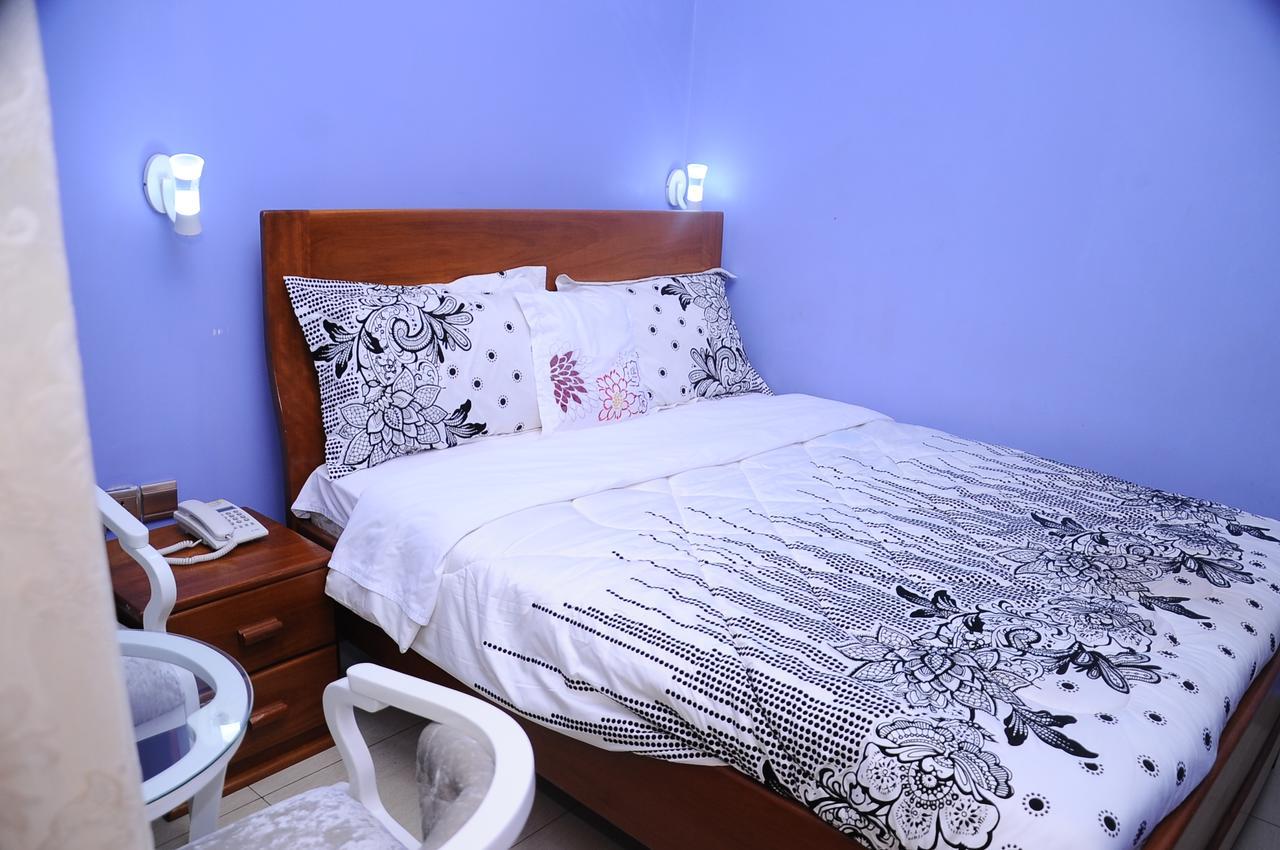Modern Villa Hotel 基加利 外观 照片